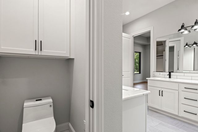 1013 County Road 4420, Mt Pleasant, TX 75455