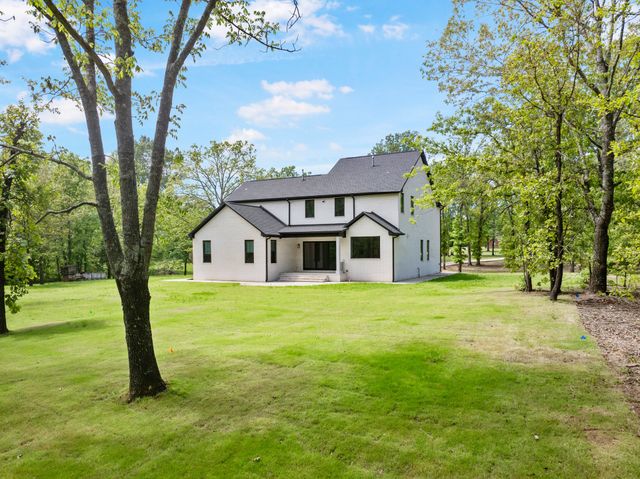 1013 County Road 4420, Mt Pleasant, TX 75455