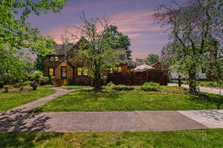 334 Van Buren Street, South Haven City, MI 49090
