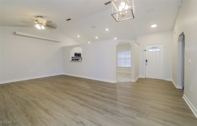 3919 SE 2nd PL, Cape Coral, FL 33904