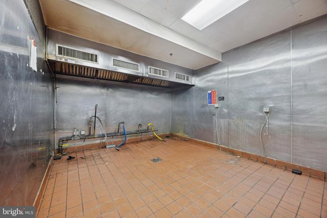 118 MARKET ST, Philadelphia, PA 19106