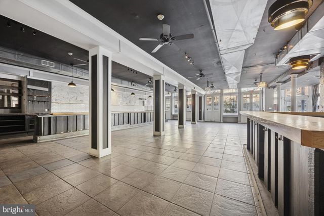 118 MARKET ST, Philadelphia, PA 19106