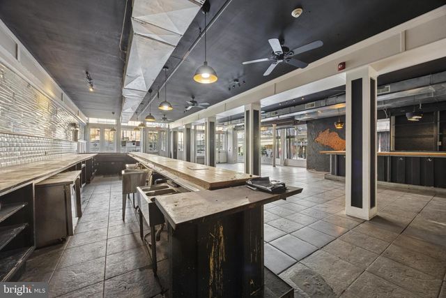 118 MARKET ST, Philadelphia, PA 19106