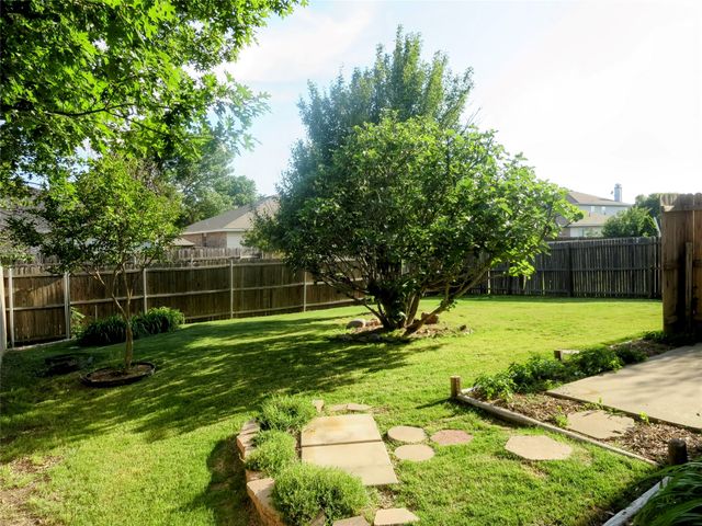 2348 White Oak Drive, Little Elm, TX 75068