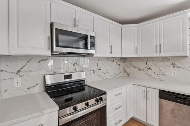 5410 TREIG LANE, Wesley Chapel, FL 33545