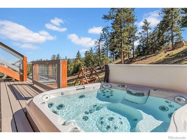 500 Bulwark Ridge Drive, Glen Haven, CO 80532