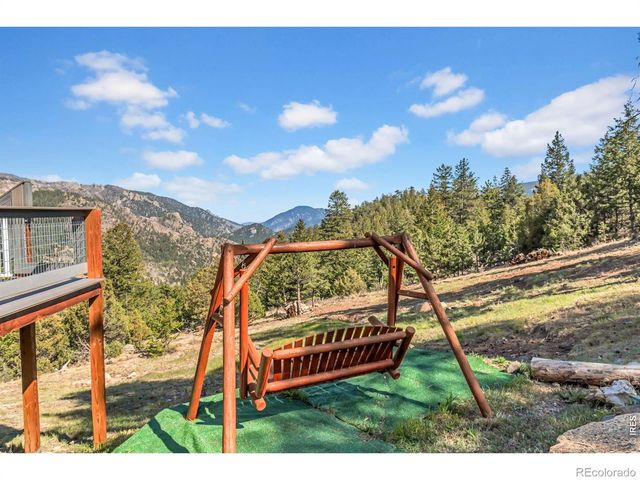 500 Bulwark Ridge Drive, Glen Haven, CO 80532