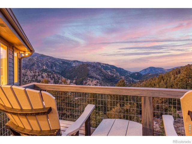 500 Bulwark Ridge Drive, Glen Haven, CO 80532