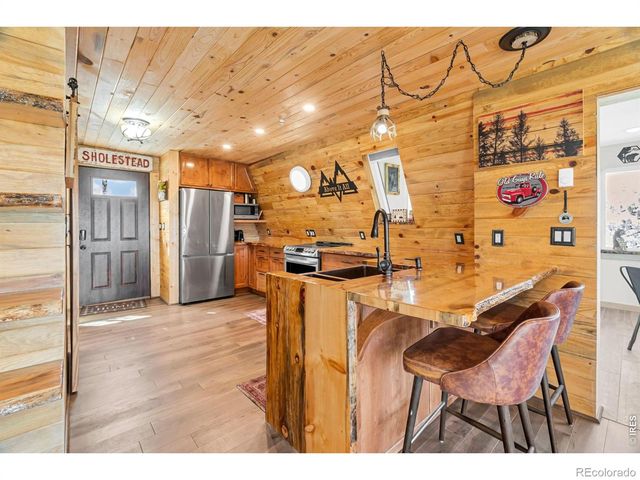 500 Bulwark Ridge Drive, Glen Haven, CO 80532