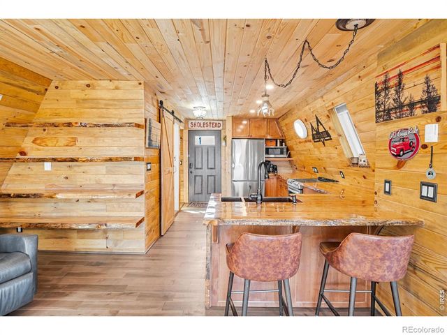 500 Bulwark Ridge Drive, Glen Haven, CO 80532