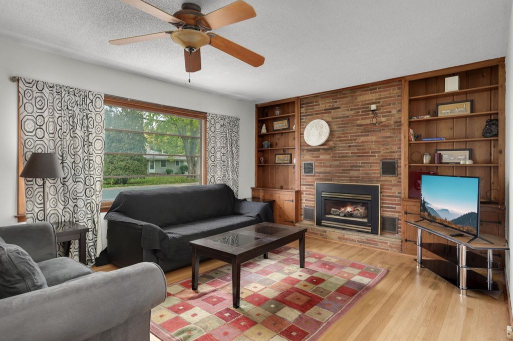 8300 Blaisdell Avenue S, Bloomington, MN 55420 — photo 2