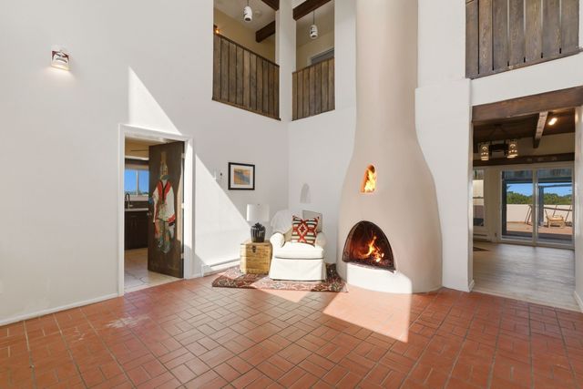 20 Avenida del Monte Alto, Santa Fe, NM 87508