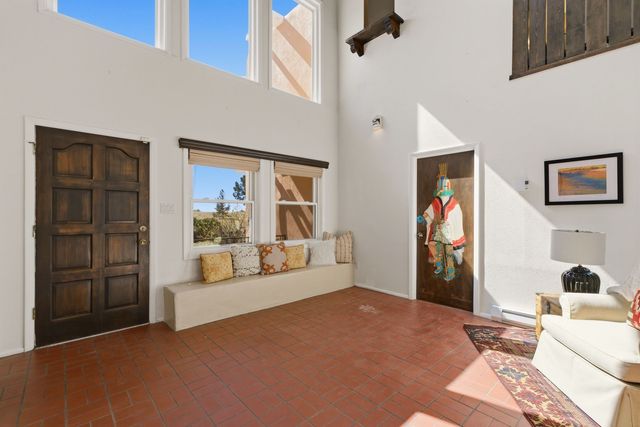 20 Avenida del Monte Alto, Santa Fe, NM 87508