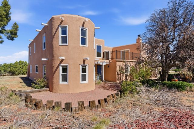 20 Avenida del Monte Alto, Santa Fe, NM 87508