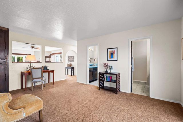 20 Avenida del Monte Alto, Santa Fe, NM 87508