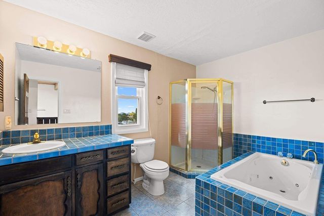 20 Avenida del Monte Alto, Santa Fe, NM 87508