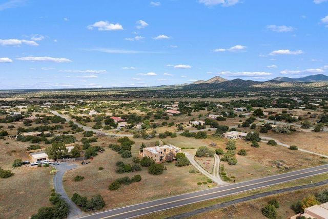 20 Avenida del Monte Alto, Santa Fe, NM 87508