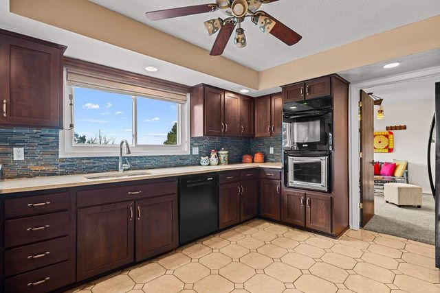 20 Avenida del Monte Alto, Santa Fe, NM 87508