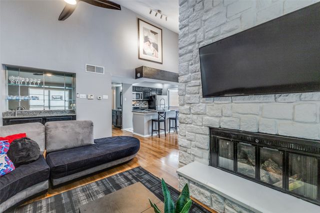 5750 Phoenix Drive 46D, Dallas, TX 75231