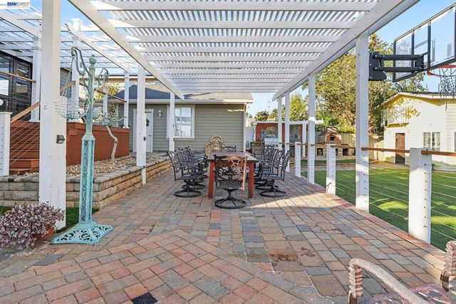 19554 19554 Alana Rd, Castro Valley, CA 94546