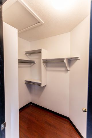 2301 S Stoneybrook St, Wichita, KS 67207