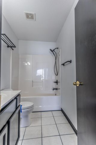 2301 S Stoneybrook St, Wichita, KS 67207