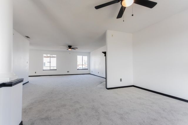 2301 S Stoneybrook St, Wichita, KS 67207