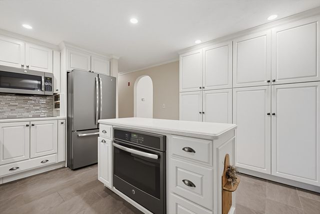 245 Albee Road, Uxbridge, MA 01569