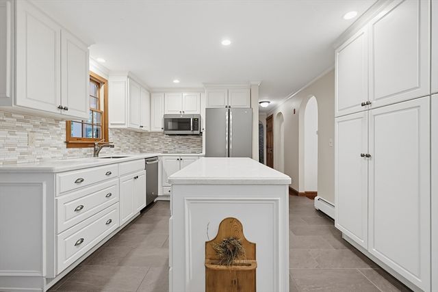 245 Albee Road, Uxbridge, MA 01569
