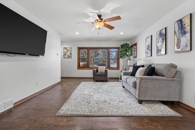 4430 N Brookfield ROAD, Brookfield, WI 53045