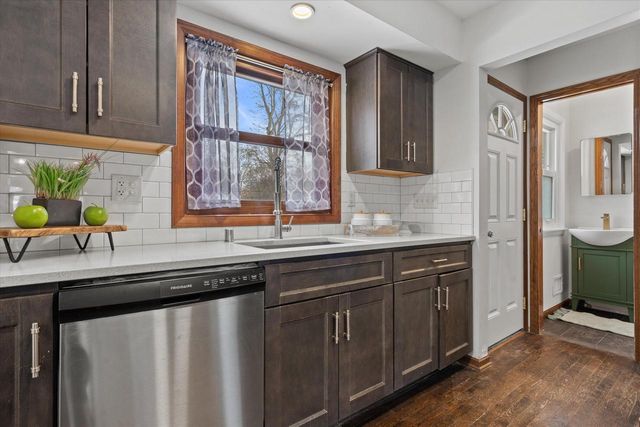 4430 N Brookfield ROAD, Brookfield, WI 53045