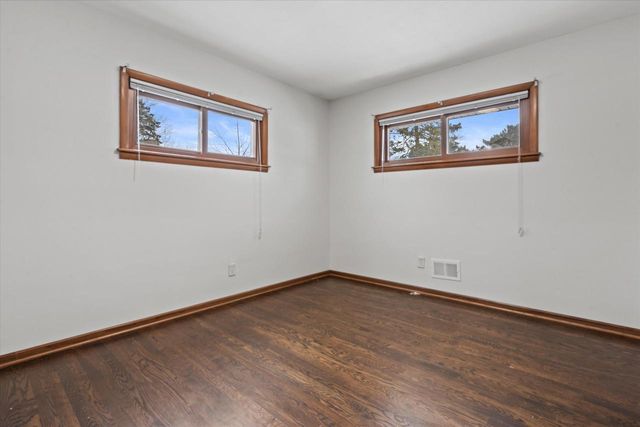 4430 N Brookfield ROAD, Brookfield, WI 53045