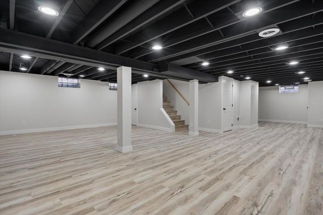 4430 N Brookfield ROAD, Brookfield, WI 53045