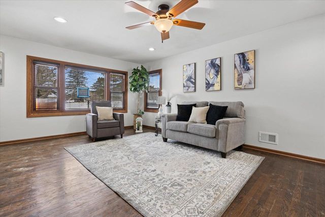 4430 N Brookfield ROAD, Brookfield, WI 53045