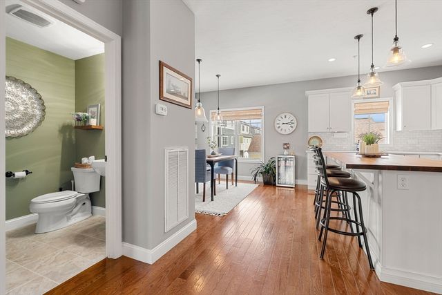 38 Stonehaven Dr, Weymouth, MA 02190