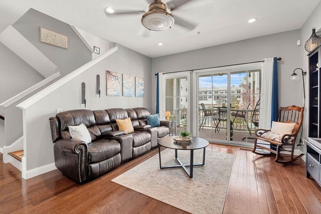 38 Stonehaven Dr, Weymouth, MA 02190