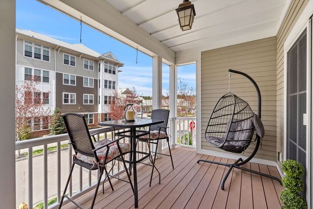 38 Stonehaven Dr, Weymouth, MA 02190