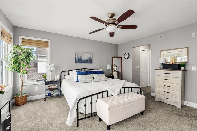 38 Stonehaven Dr, Weymouth, MA 02190