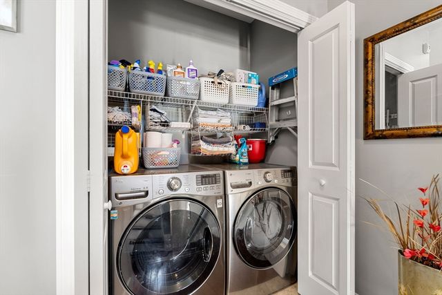 38 Stonehaven Dr, Weymouth, MA 02190