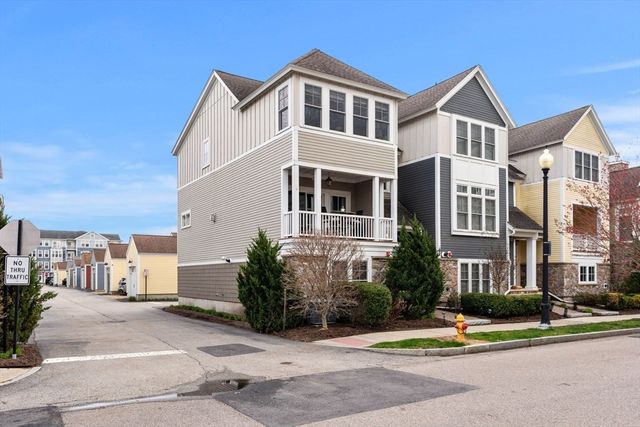 38 Stonehaven Dr, Weymouth, MA 02190