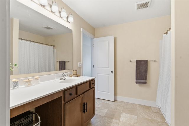 59103 Silvergrass Drive, Mattawan, MI 49071
