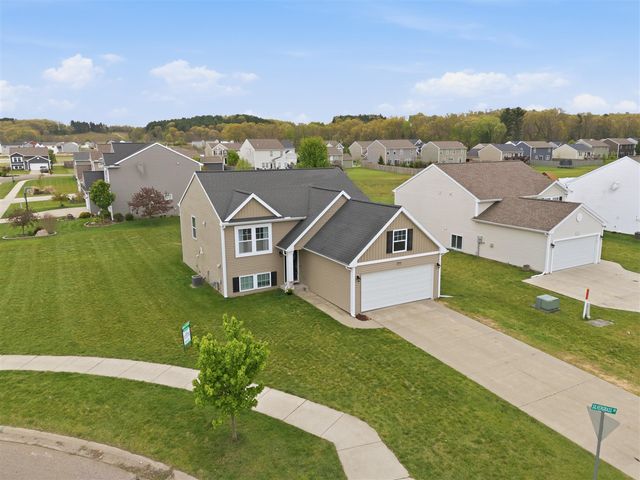 59103 Silvergrass Drive, Mattawan, MI 49071