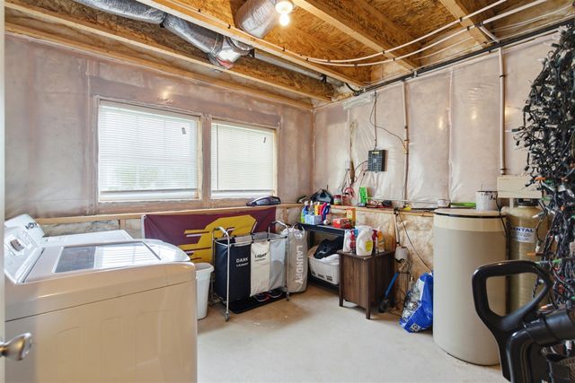 59103 Silvergrass Drive, Mattawan, MI 49071