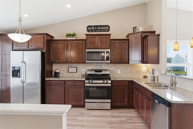 59103 Silvergrass Drive, Mattawan, MI 49071