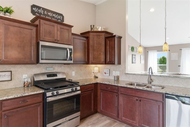 59103 Silvergrass Drive, Mattawan, MI 49071