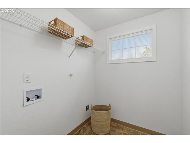 1806 Ne 154TH St, Vancouver, WA 98686