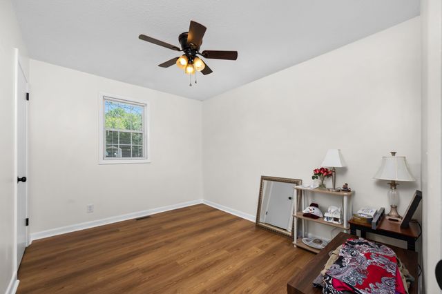 203 Freeman Dr, Lewisburg, TN 37091