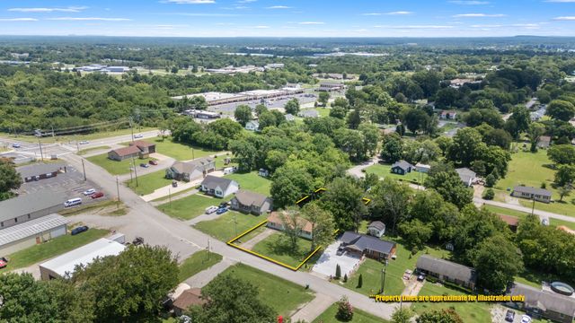 203 Freeman Dr, Lewisburg, TN 37091