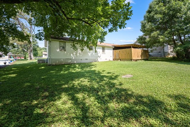 203 Freeman Dr, Lewisburg, TN 37091
