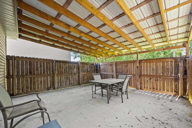 203 Freeman Dr, Lewisburg, TN 37091